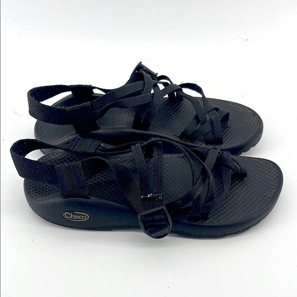 Chaco strappy hiking outdoors sandals sz 8